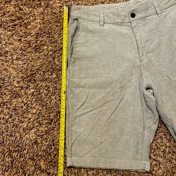 Lululemon Commission Classic Fit Shorts - Picture 5 of 6